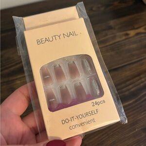 Beauty Nail DIY Kit with 24 Pieces